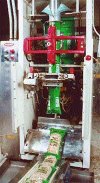 vertical form fill and seal machine